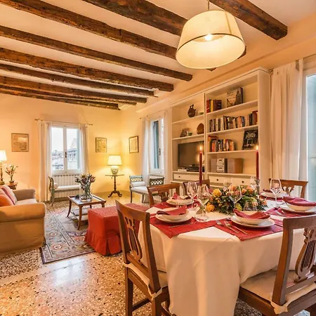 Ca' Delle Comari Venetian Terrace Apartament